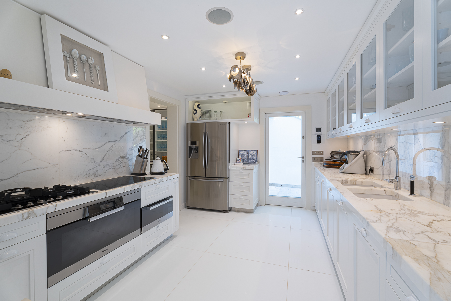 Waterfront Villa — photo 24